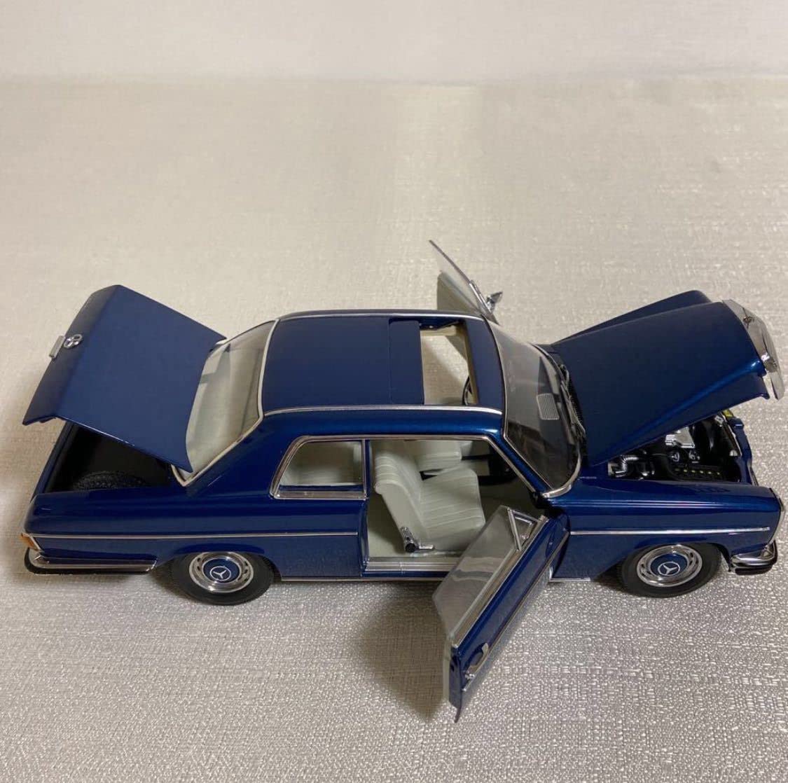 Amazon.co.jp: Sunstar/Sun Star: PLATINUM COLLECTION 1/18 Mercedes